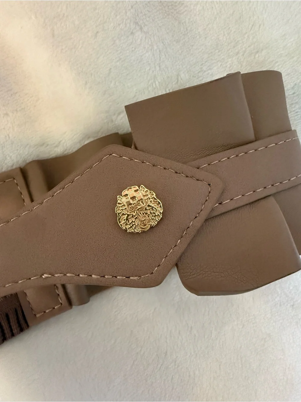 Vince Camuto Brown Ruffled Stretch Belt with Gold Buckle